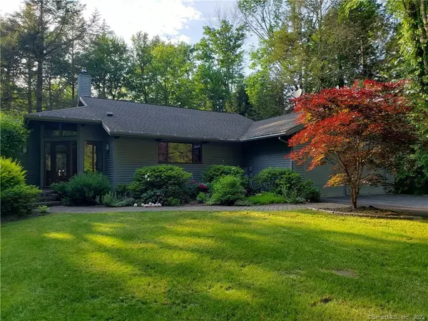18 Chatham Court, Goshen, CT 06756