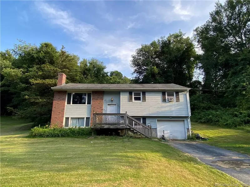 3 Sunview Road, Montville, CT 06370