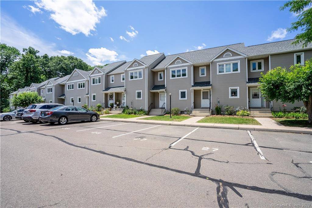 29 Oak Ridge Drive #29, Windsor Locks, CT 06096