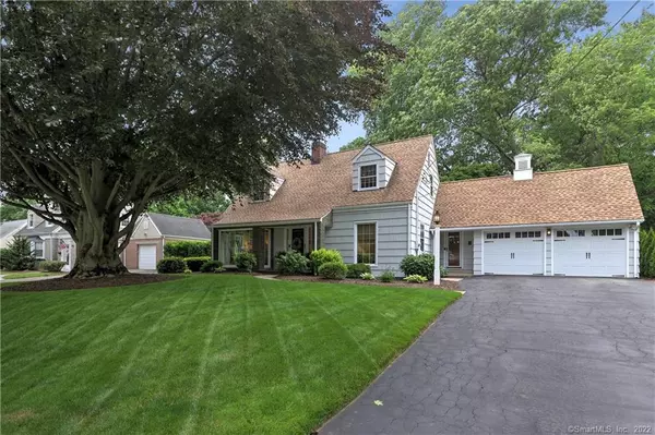 86 Lorma Avenue, Trumbull, CT 06611