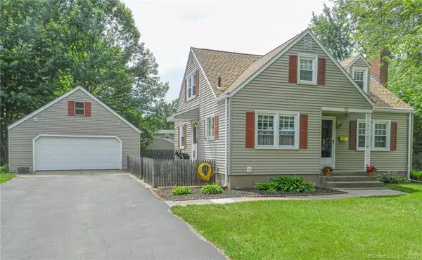 12 Middle Drive, Windsor Locks, CT 06096