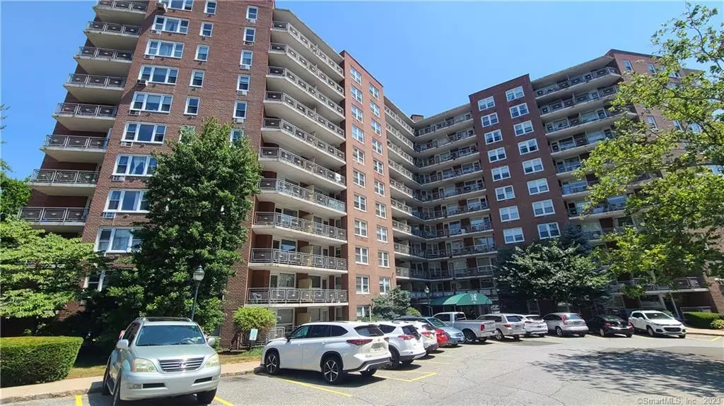 Stamford, CT 06902,91 Strawberry Hill Avenue #337