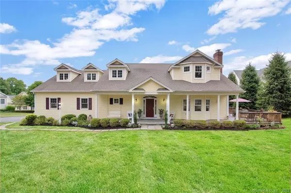 1 Winding Way, Trumbull, CT 06611