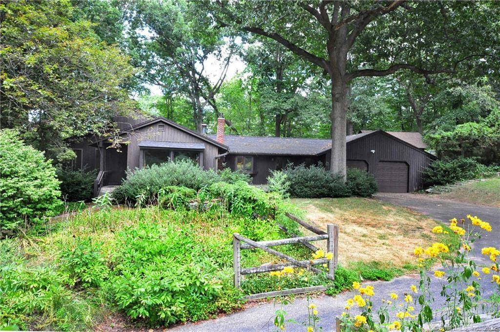 32 Montano Road, Glastonbury, CT 06033