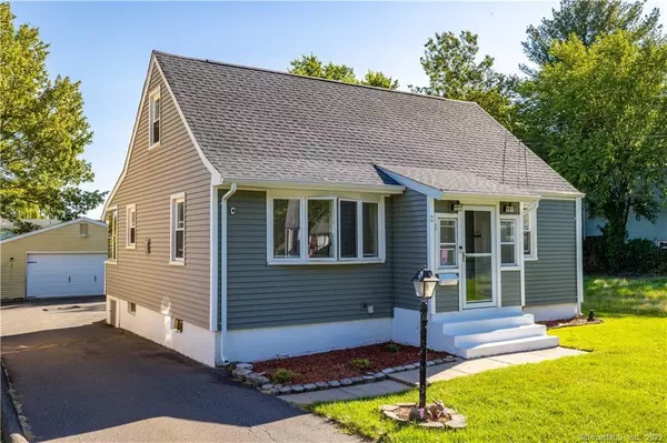 21 Mansfield Avenue, New Britain, CT 06051