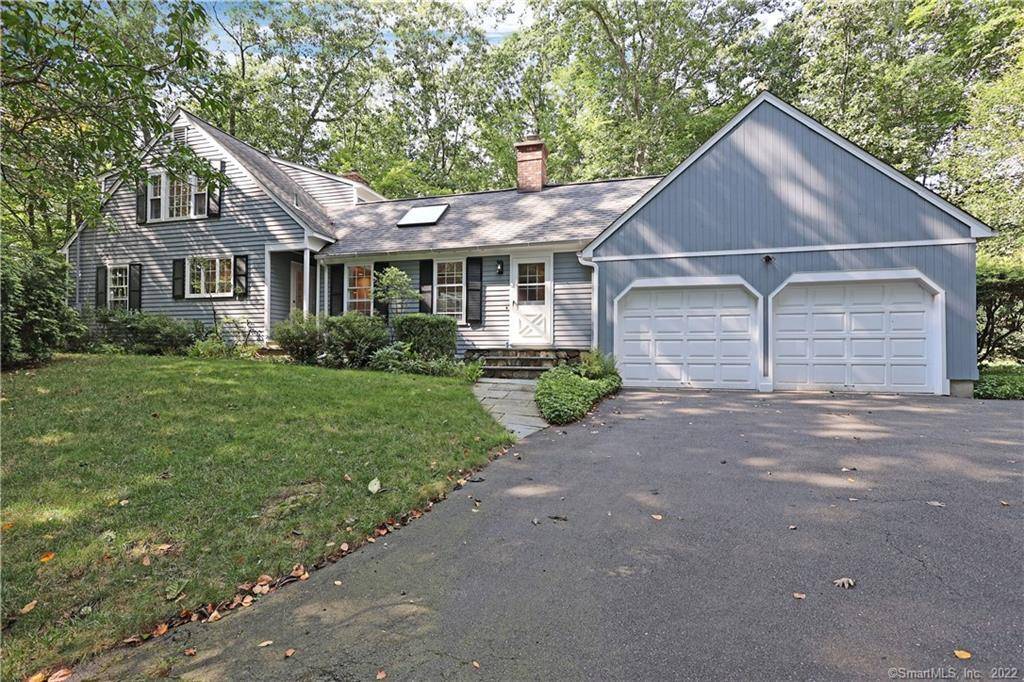 Redding, CT 06896,48 Old Stagecoach Road