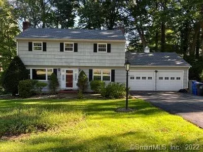 40 Doris Street, Trumbull, CT 06611