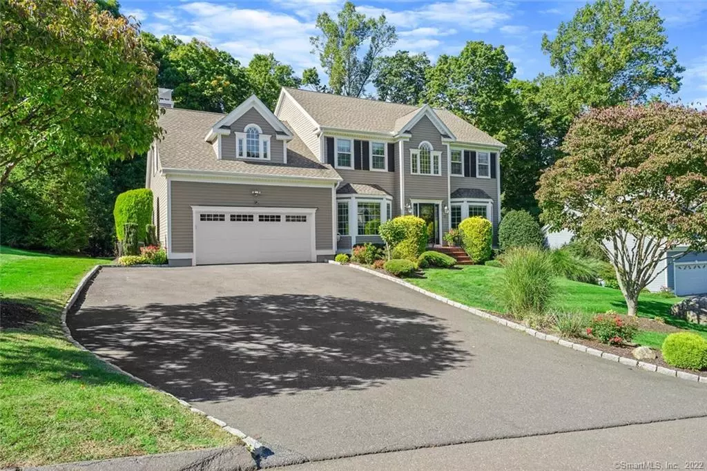 Trumbull, CT 06611,17 Sarenee Circle