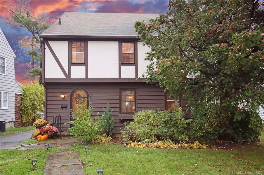 114 Clifton Avenue, West Hartford, CT 06107