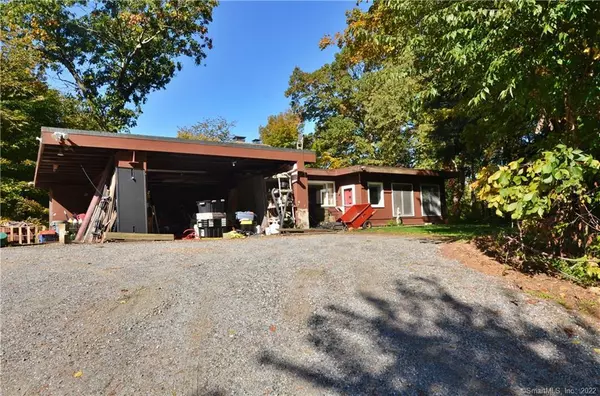 35 Turkey Plain Road, Bethel, CT 06801