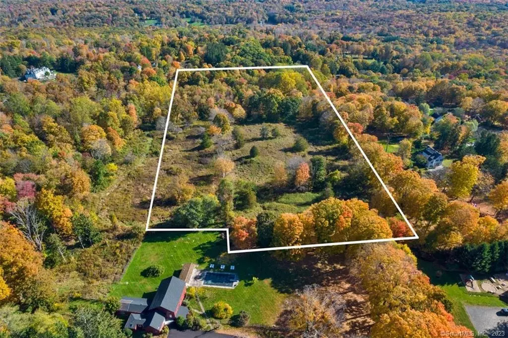 Redding, CT 06896,6 Lonetown Road