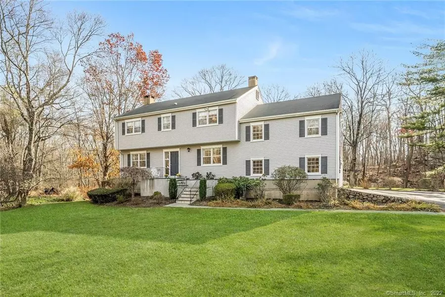 11 Shannon Lane, Greenwich, CT 06807