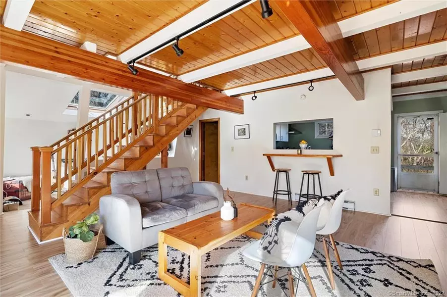 515 Boston Post Road, Waterford, CT 06385