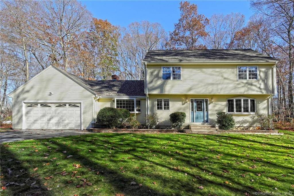 39 Stonehedge Lane South, Guilford, CT 06437