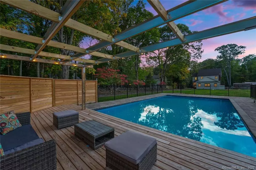 Stamford, CT 06902,968 Westover Road