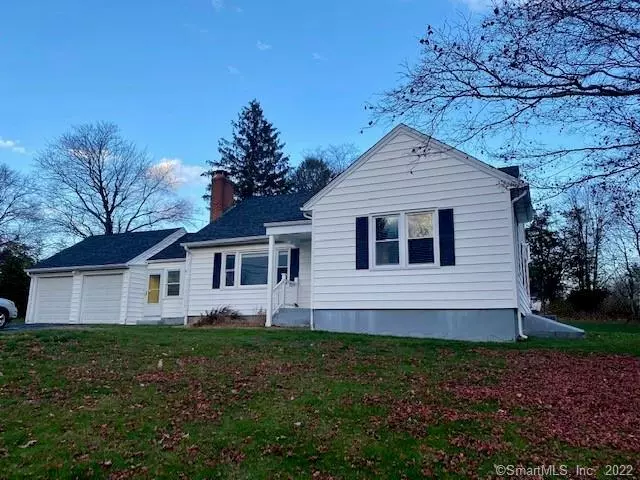 Trumbull, CT 06611,32 Lynwood Drive