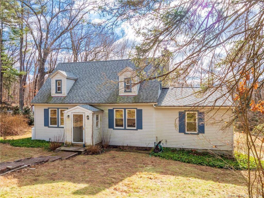 13 Hoyt Road, Bethel, CT 06801
