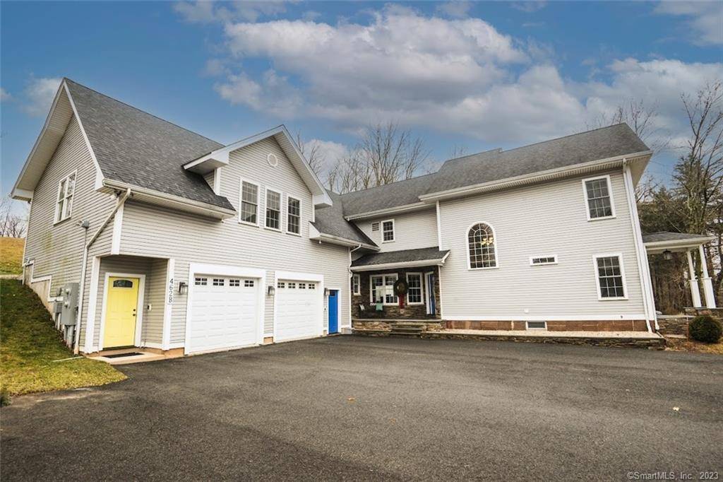 462 Main Street, Cromwell, CT 06416