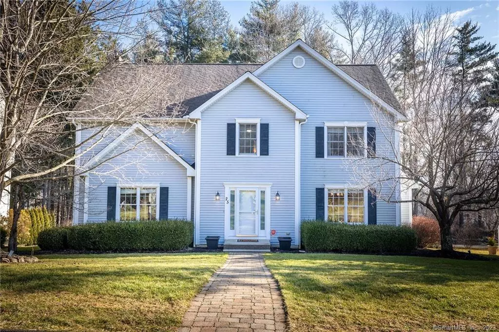 Ridgefield, CT 06877,25 Lynn Place