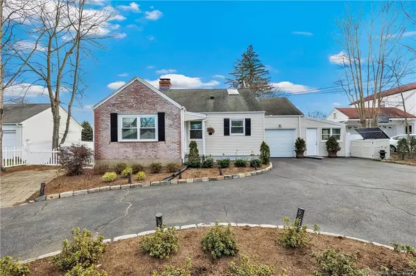 4226 Madison Avenue, Trumbull, CT 06611