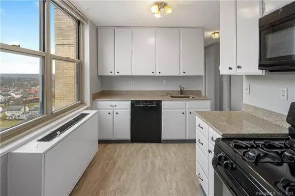 1 Strawberry Hill Court #12C, Stamford, CT 06902