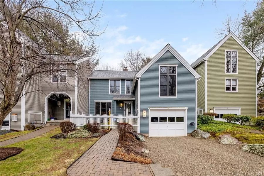 31 Farm Drive #31, Farmington, CT 06032