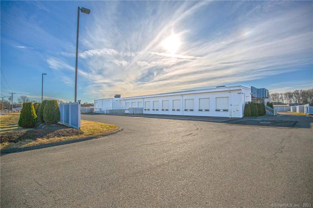 24 King Spring Road, Windsor Locks, CT 06096