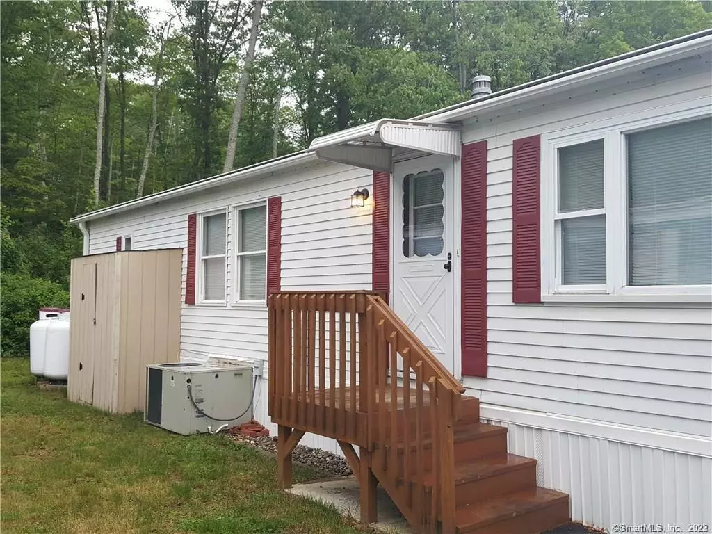 Mansfield, CT 06250,91 Chaffeeville Road #3