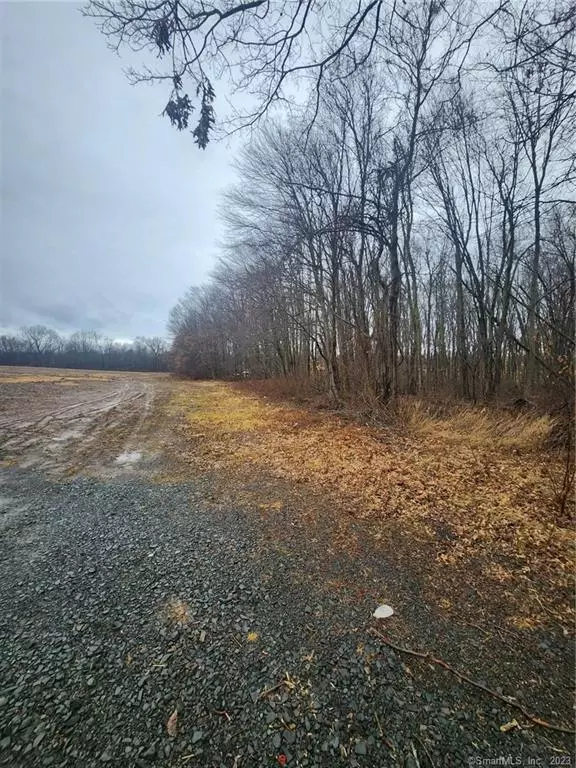 01 South Grand, Suffield, CT 06026