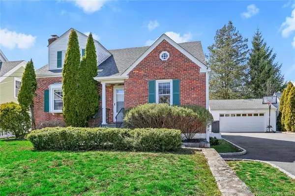 14 Windy Knolls, Greenwich, CT 06831