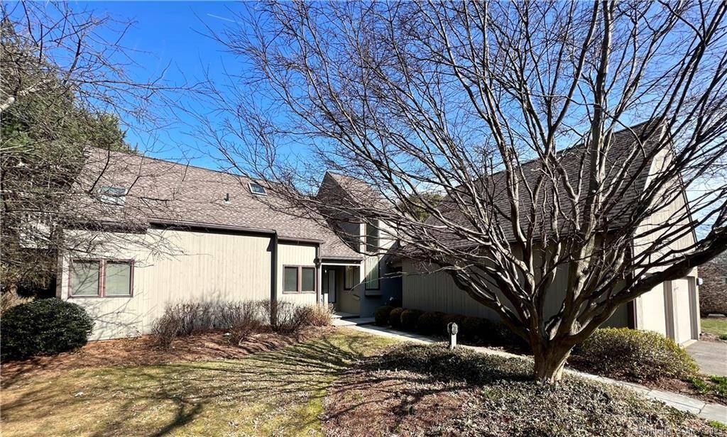Suffield, CT 06078,18 Deep Brook Harbor #18