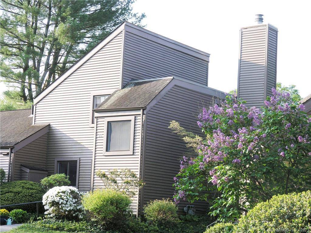 93 Hollister Way North #93, Glastonbury, CT 06033