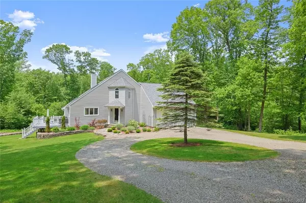 Oxford, CT 06478,27 Jenny Lane