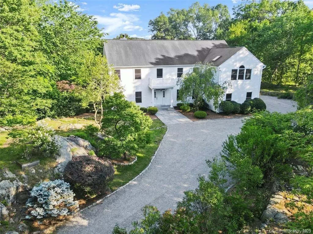 Lewisboro, NY 10526,29 Todd Hill Circle