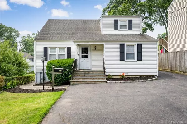 24 Saint Charles Avenue, Stamford, CT 06907