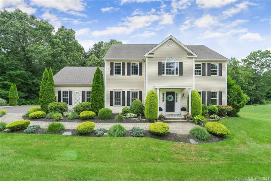 7 Tall Pines Drive, Oxford, CT 06478