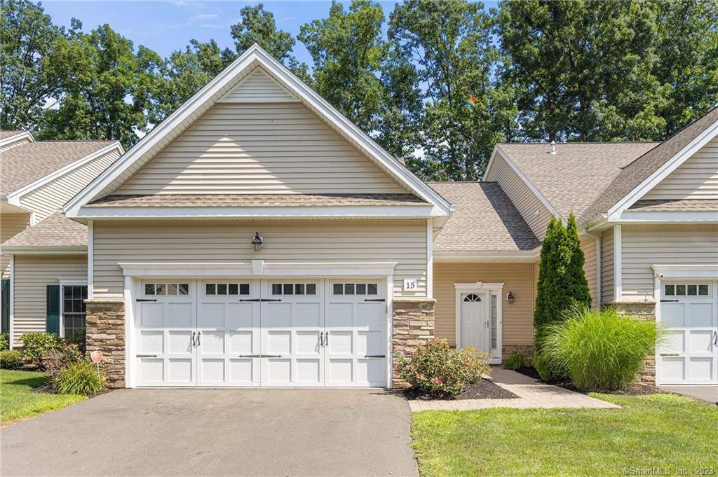 15 Brighton Park Way #15, Bloomfield, CT 06002