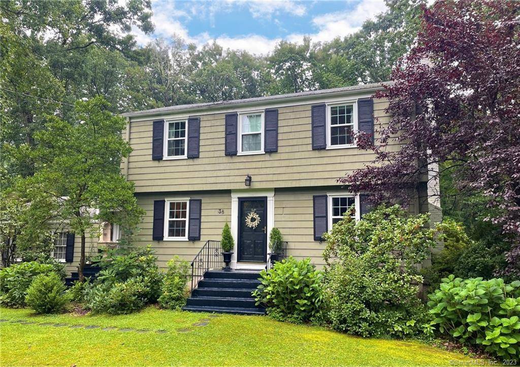 38 Evans Drive, Simsbury, CT 06070