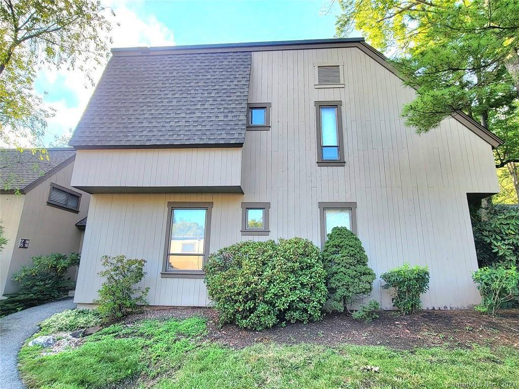 18 Crocus Lane #52D, Farmington, CT 06001
