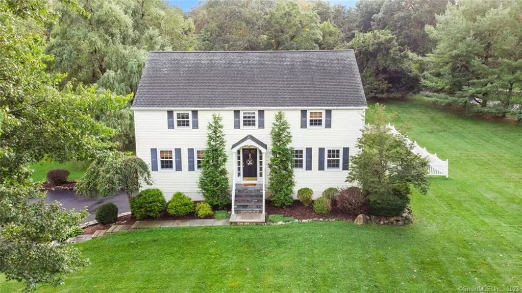 34 Pheasant Lane, Ridgefield, CT 06877
