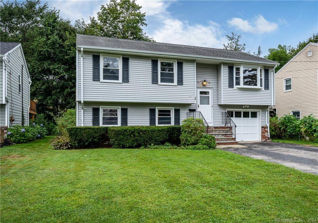 26 Hilltop Avenue, Stamford, CT 06907