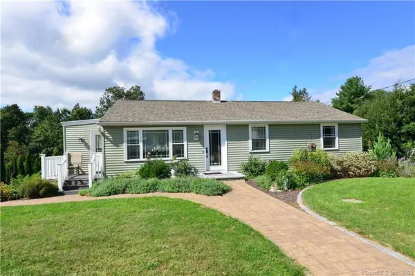 8 Linda Lane, Thompson, CT 06255