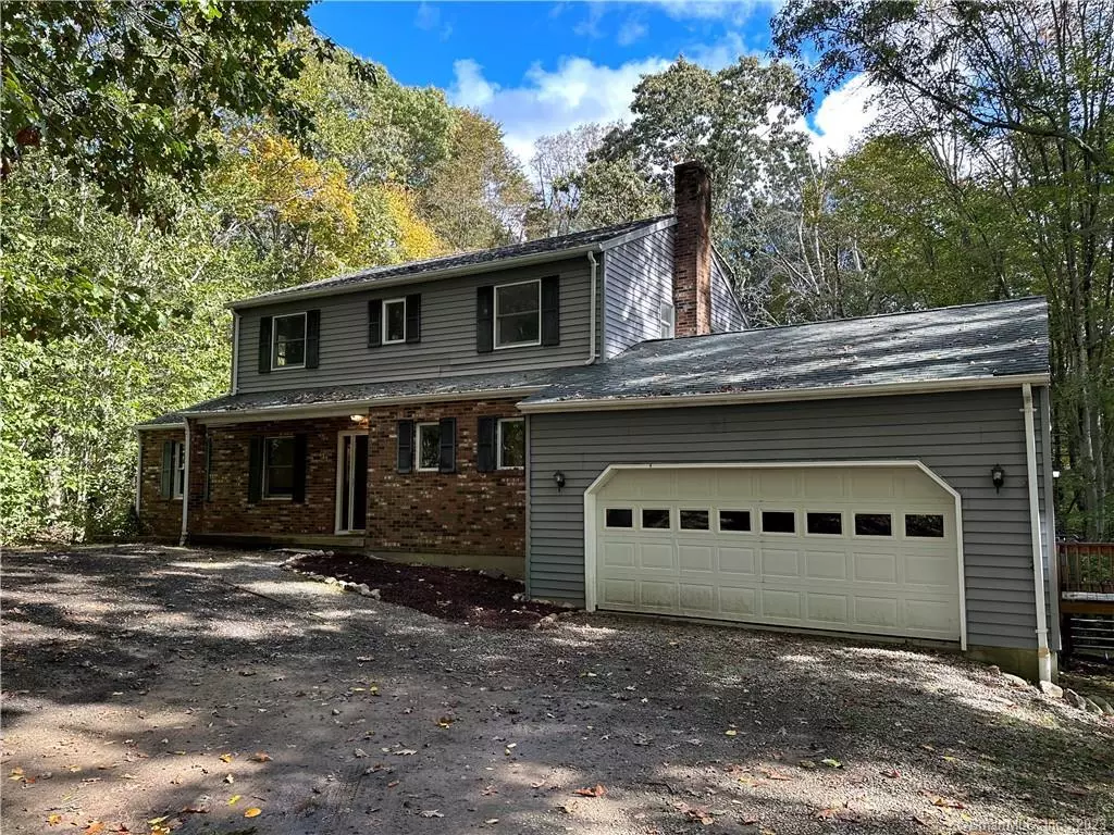 Ledyard, CT 06339,9 Albatross Drive