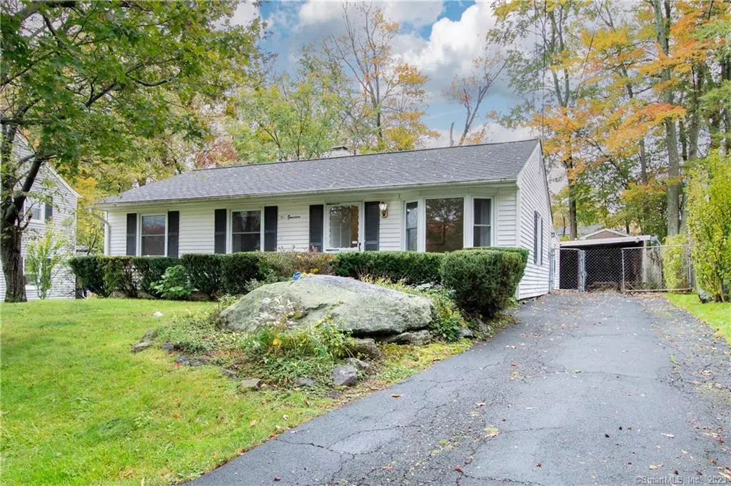 Danbury, CT 06810,14 Grove Place