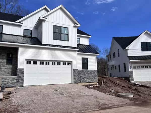 18 Village Circle #18, Guilford, CT 06437