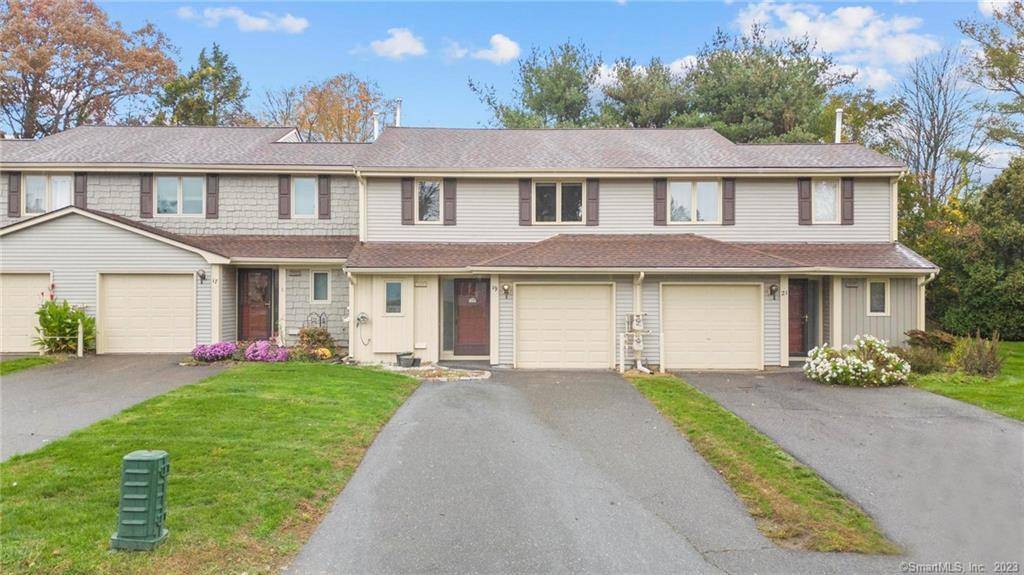 19 Copper Beech Drive #19, Rocky Hill, CT 06067