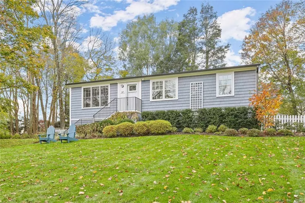 Ridgefield, CT 06877,37 Split Level Road