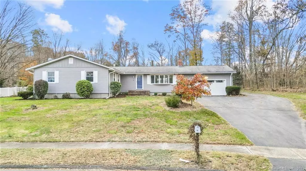 31 Berkeley Court, Hamden, CT 06518