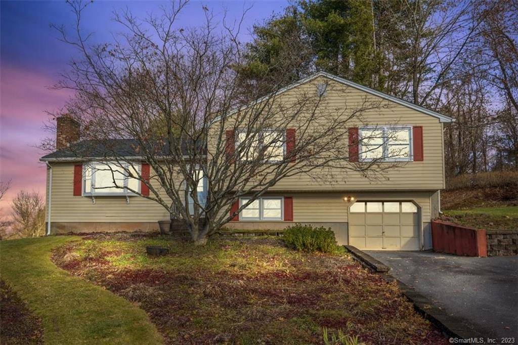 85 Hacienda Circle, Southington, CT 06479