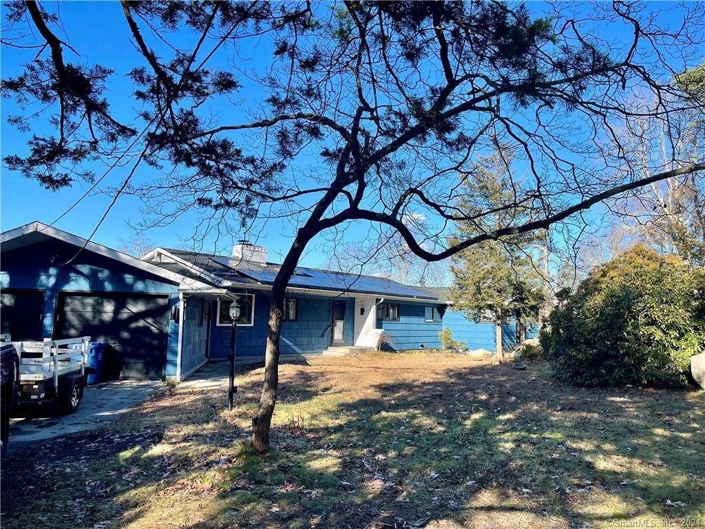 3 Hemlock Circle, Ledyard, CT 06335